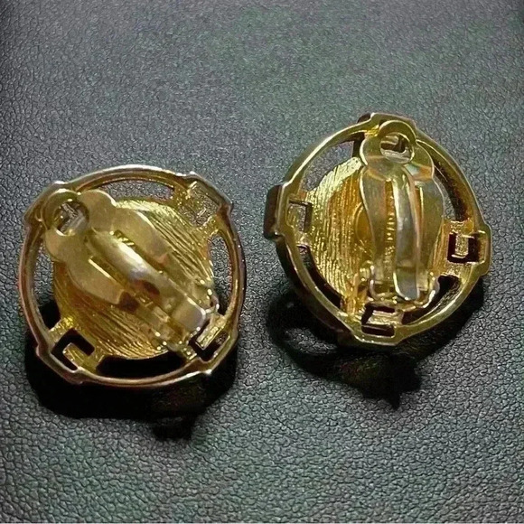 Givenchy Gold Tone w/ Faux Pearl Clip On Earrings. - Picture 3 of 4